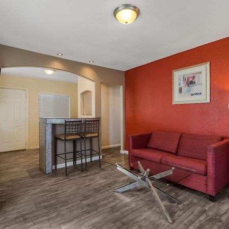 Rodeway Inn Near Coachella Индио Экстерьер фото