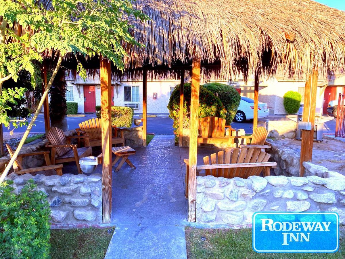 Rodeway Inn Near Coachella Индио Экстерьер фото