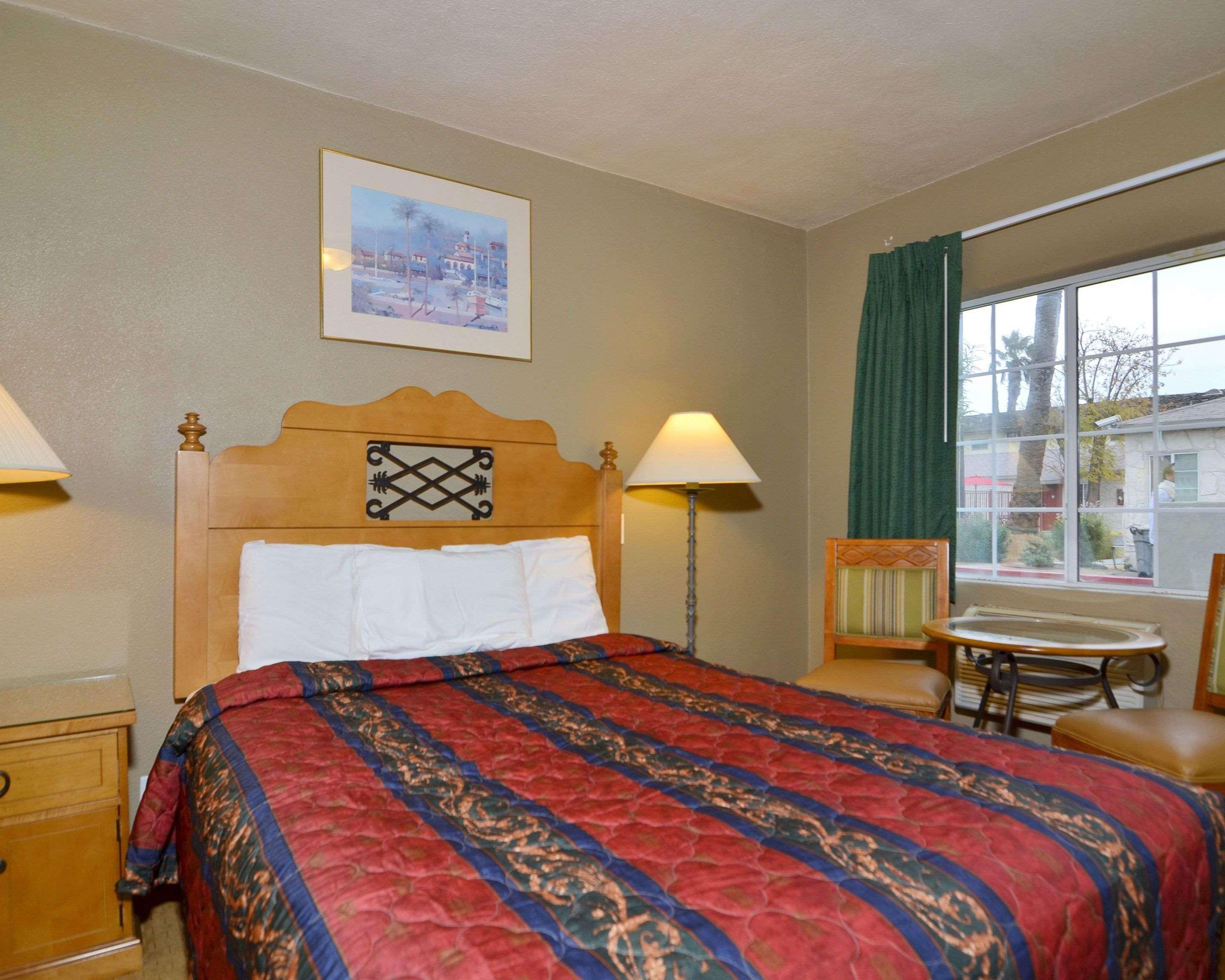 Rodeway Inn Near Coachella Индио Экстерьер фото