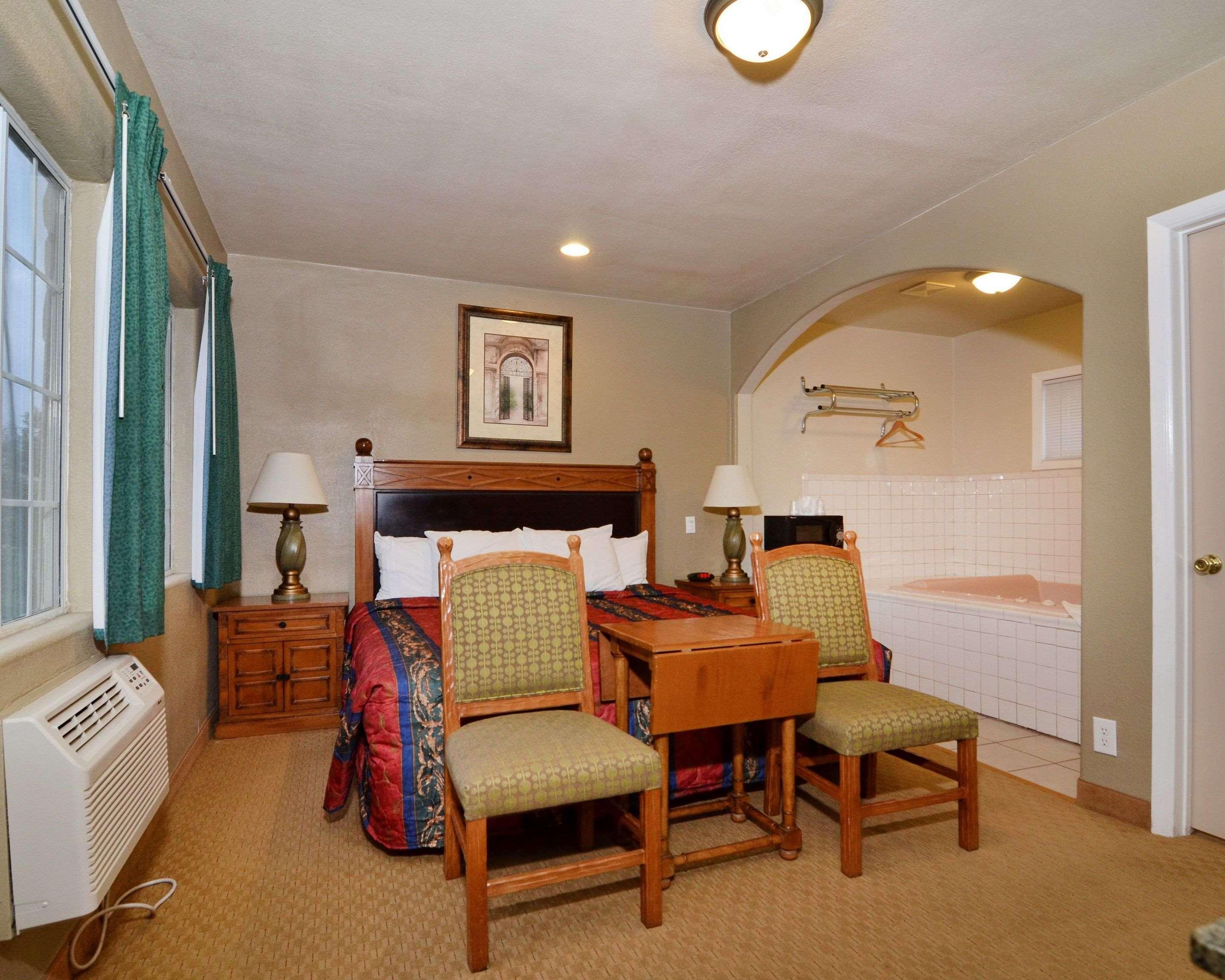 Rodeway Inn Near Coachella Индио Экстерьер фото