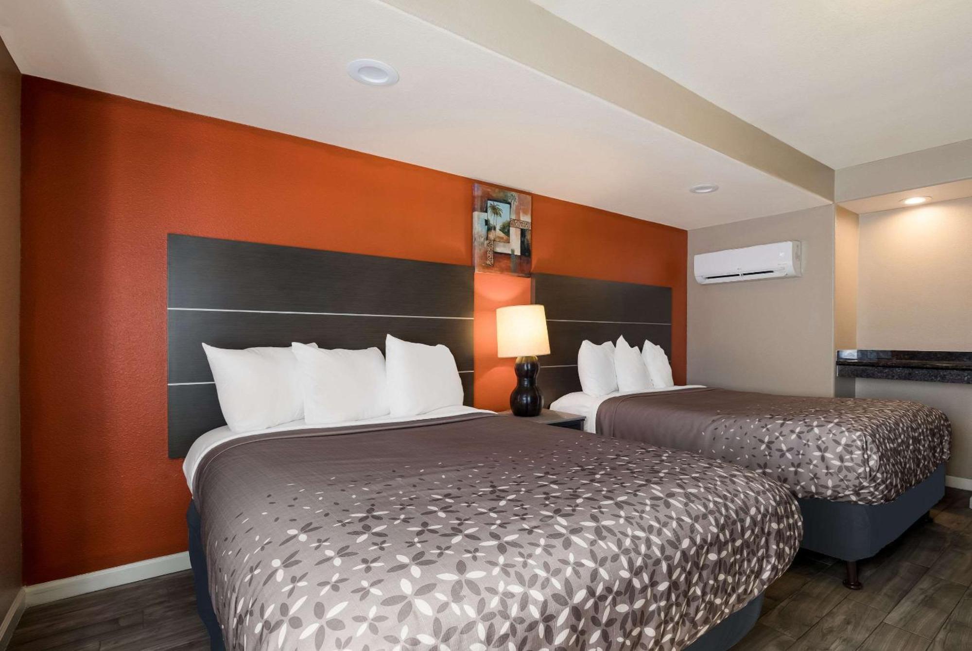 Rodeway Inn Near Coachella Индио Экстерьер фото