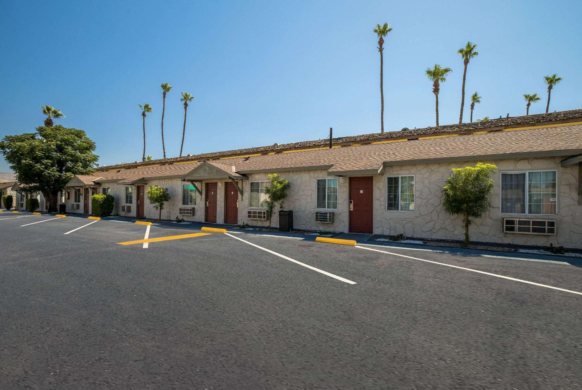 Rodeway Inn Near Coachella Индио Экстерьер фото