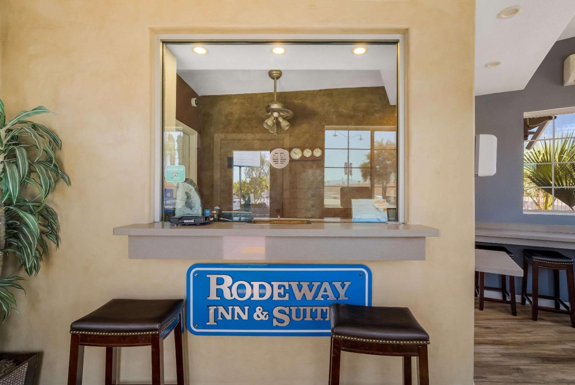 Rodeway Inn Near Coachella Индио Экстерьер фото